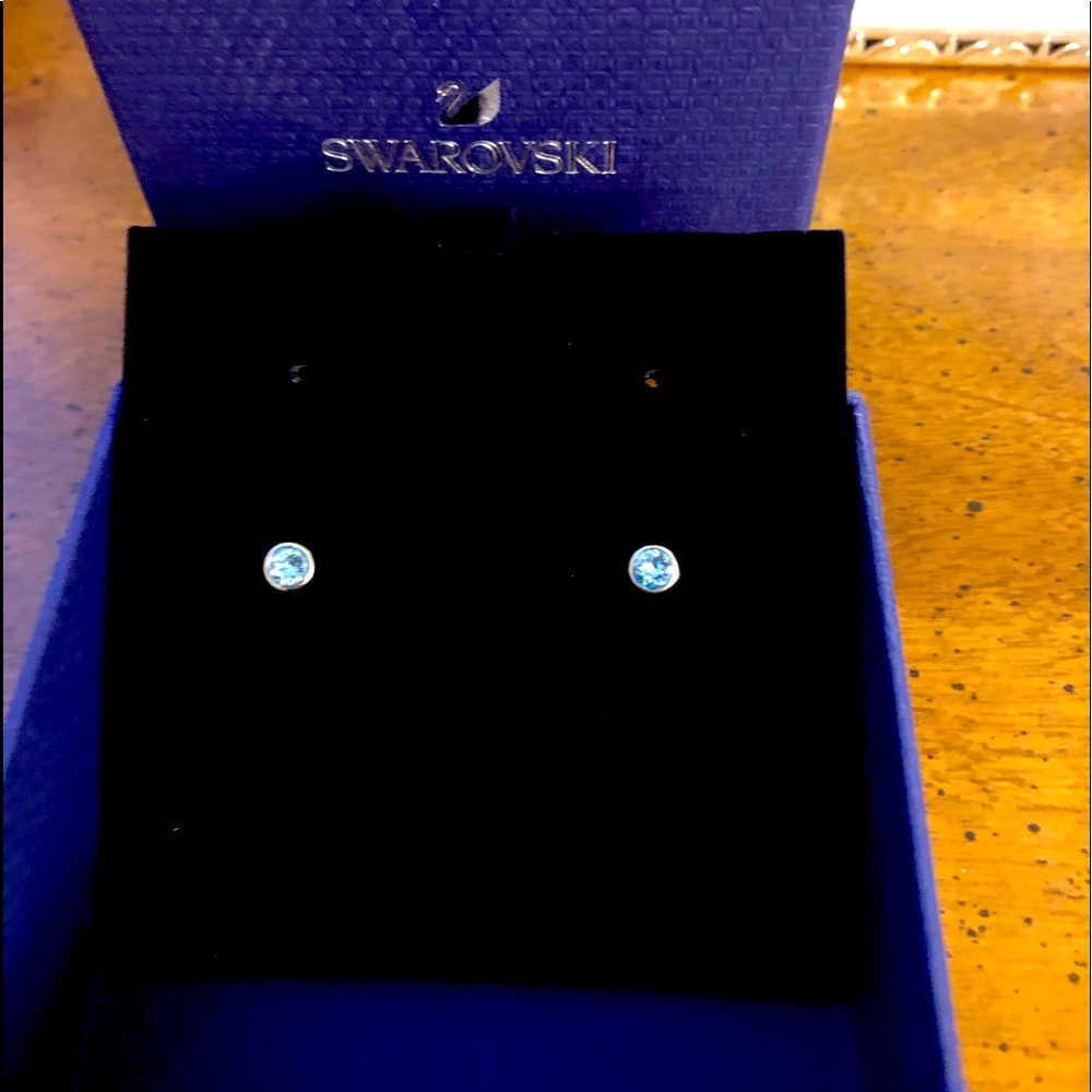 BNIB Swarovski Blue Topaz color Stud Earrings